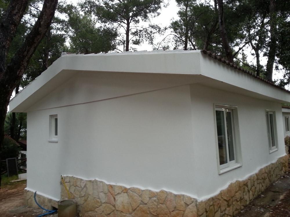 Villaggio Camping Punta Lunga Весте Екстериор снимка