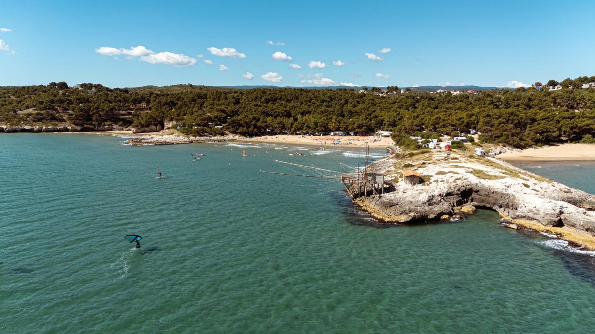 Villaggio Camping Punta Lunga Весте Екстериор снимка