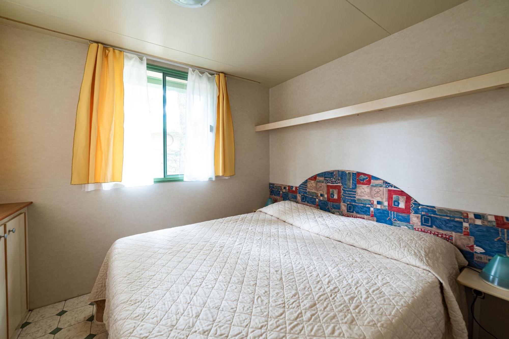 Villaggio Camping Punta Lunga Весте Екстериор снимка