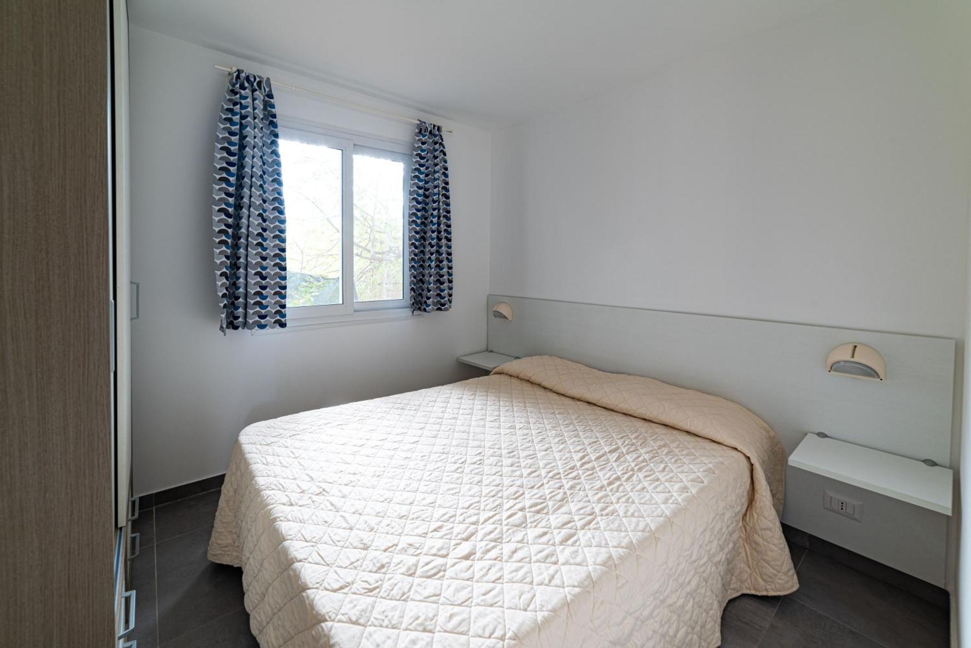 Villaggio Camping Punta Lunga Весте Екстериор снимка