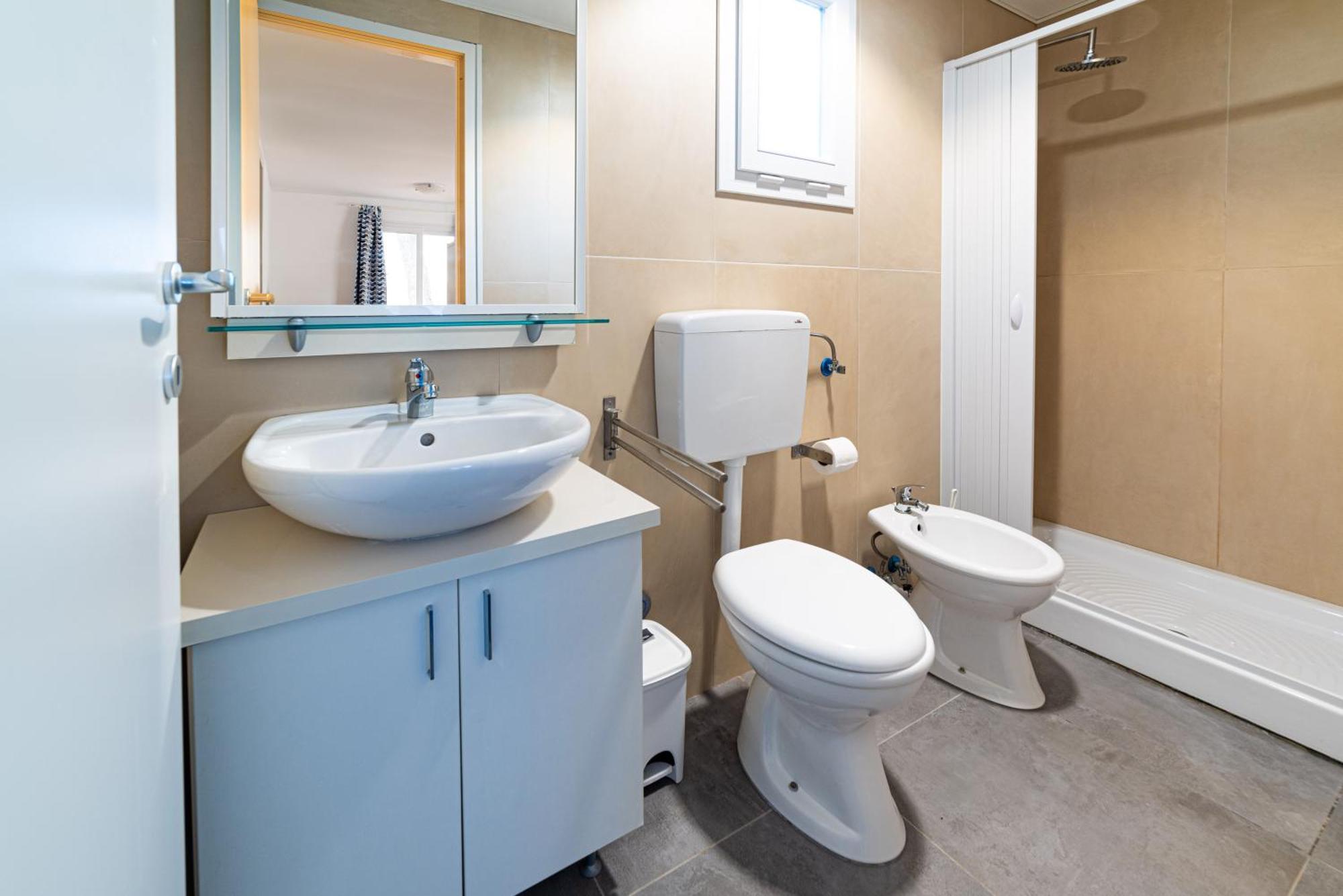Villaggio Camping Punta Lunga Весте Екстериор снимка